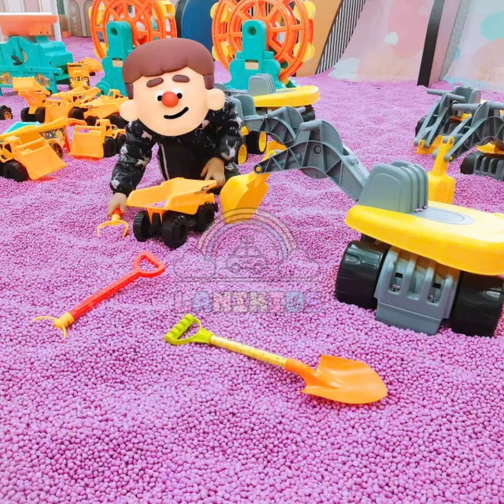 Hạt Sứ Đồ Chơi Xúc Cát Tại Khu Vui Chơi Trẻ Em – Lanikids.com