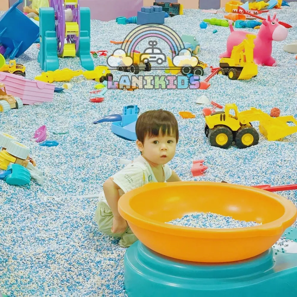 đồ chơi xúc cát do lanikids cung cấp
