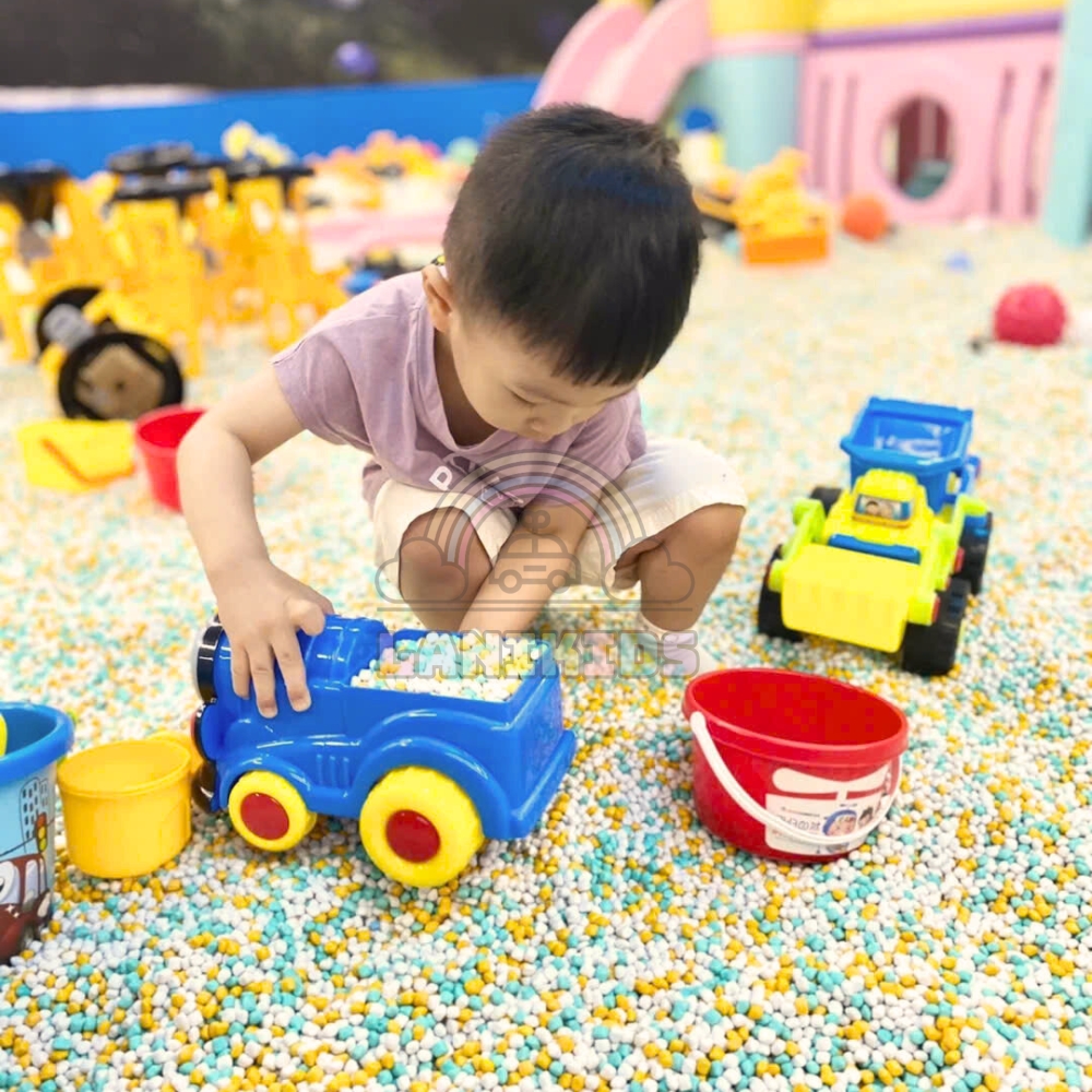 Tàu hỏa xúc cát đồ chơi công trình cho bé – Lanikids