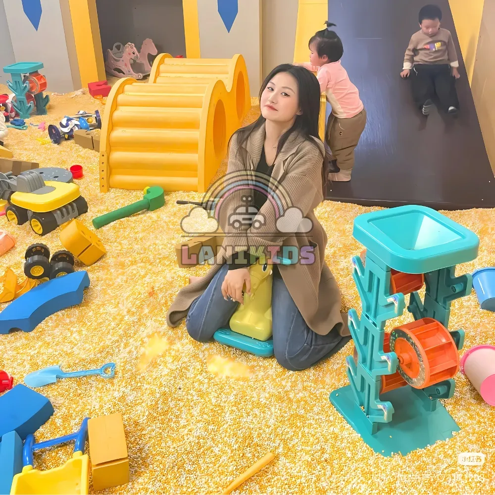 Guồng Xoay Cát 3 Bánh – Đồ Chơi Xúc Cát Cao Cấp Cho Khu Vui Chơi Trẻ Em
