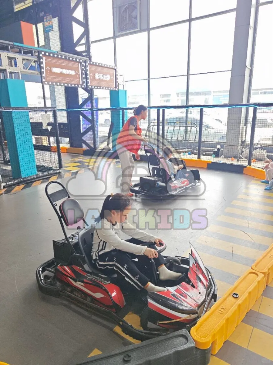 Giải pháp lắp đặt khu vui chơi liên hoàn nhập khẩu an toàn, sáng tạo từ Lanikids