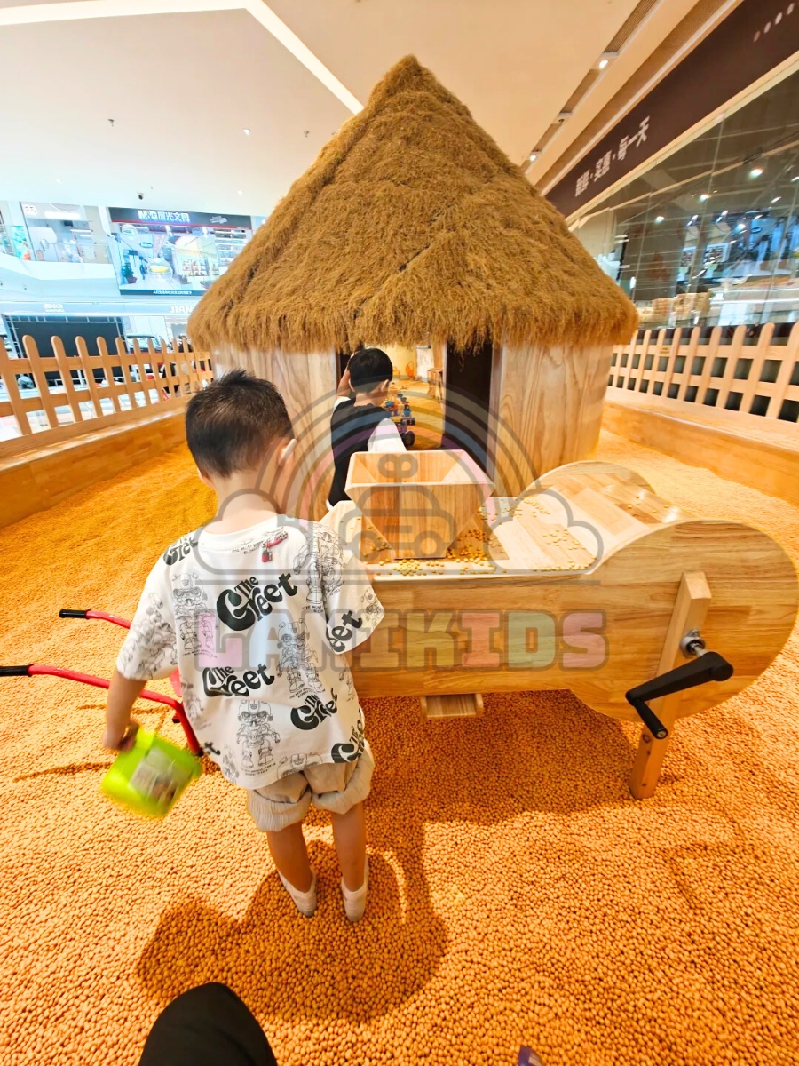 Cánh đồng ngô – Đồ chơi xúc cát Lanikids: giải pháp đầu tư sạch – an toàn – lắp đặt nhanh cho khu vui chơi trẻ em