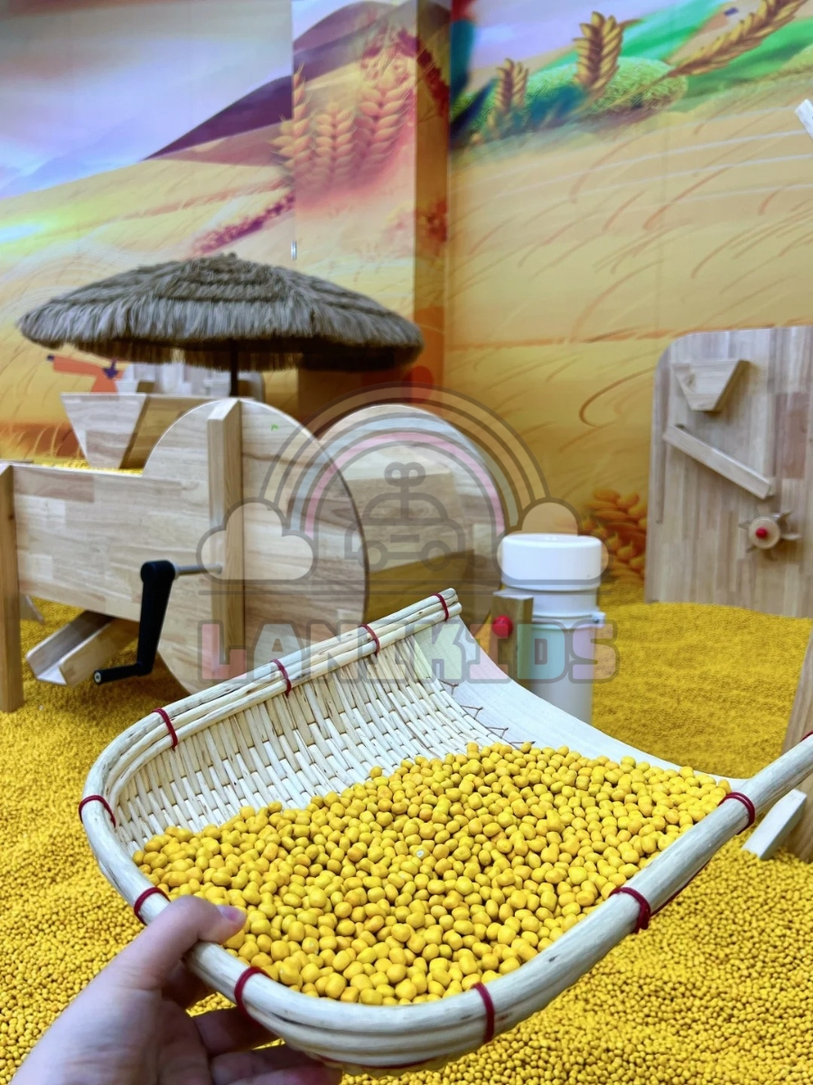 Cánh đồng ngô – Đồ chơi xúc cát Lanikids: giải pháp đầu tư sạch – an toàn – lắp đặt nhanh cho khu vui chơi trẻ em