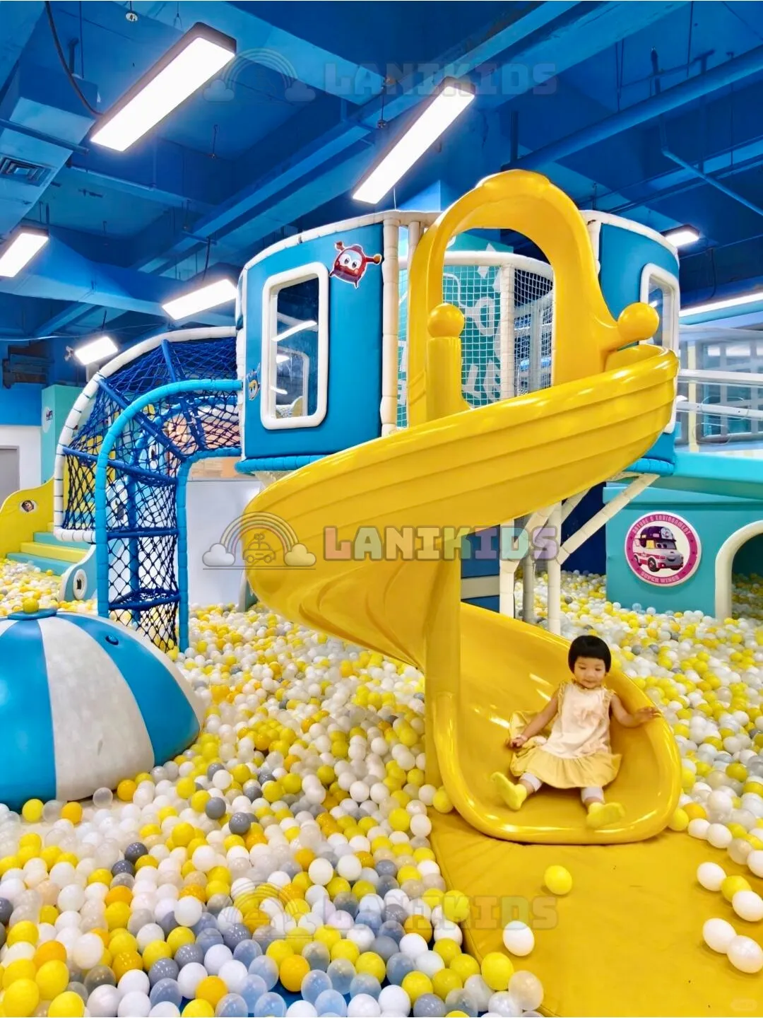 Đơn vị thiết kế thi công khu vui chơi tại Hà Nội trọn gói, uy tín – Lanikids